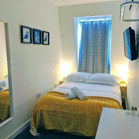 Oyo Lifestyle Wembar Hotel Londres Exterior foto